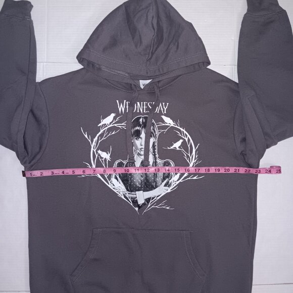 WEDNESDAY ADAMS FAMILY GRAPHIC WOMEN'S PULLOVER SWEATSHIRT HOODIE - Picture 9 of 12